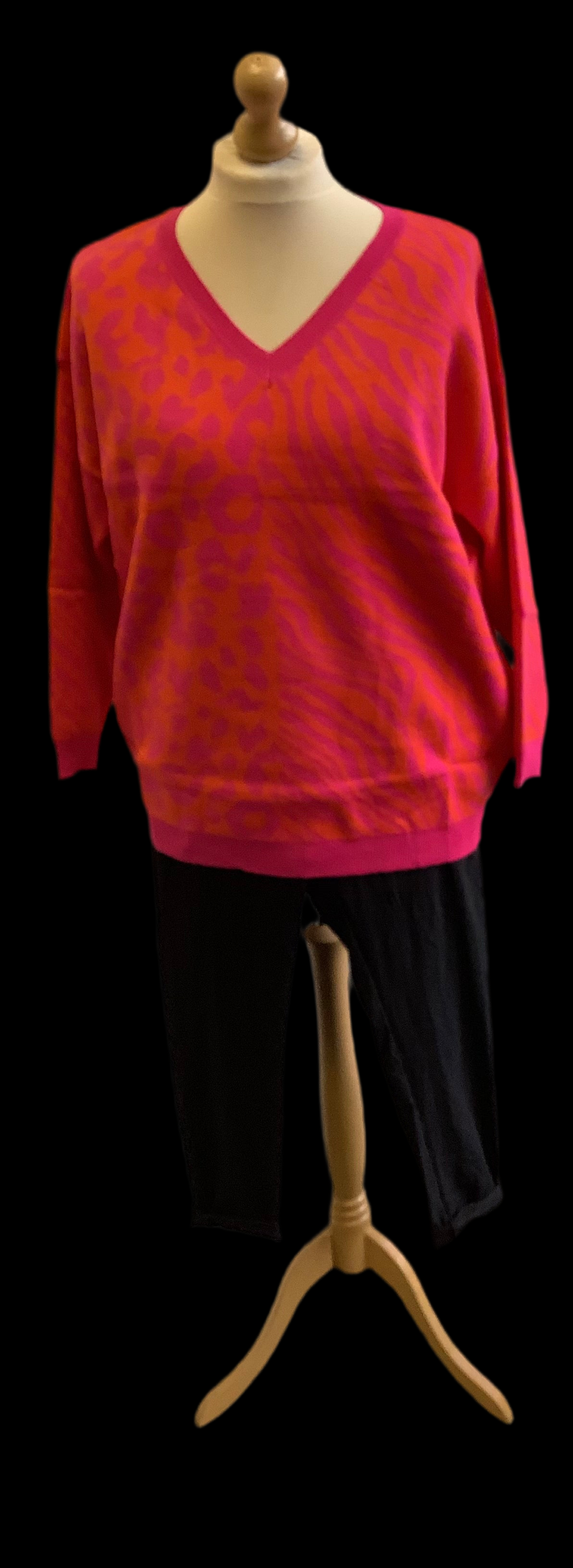 Malissa J Thick knit v neck mix animal print jumper