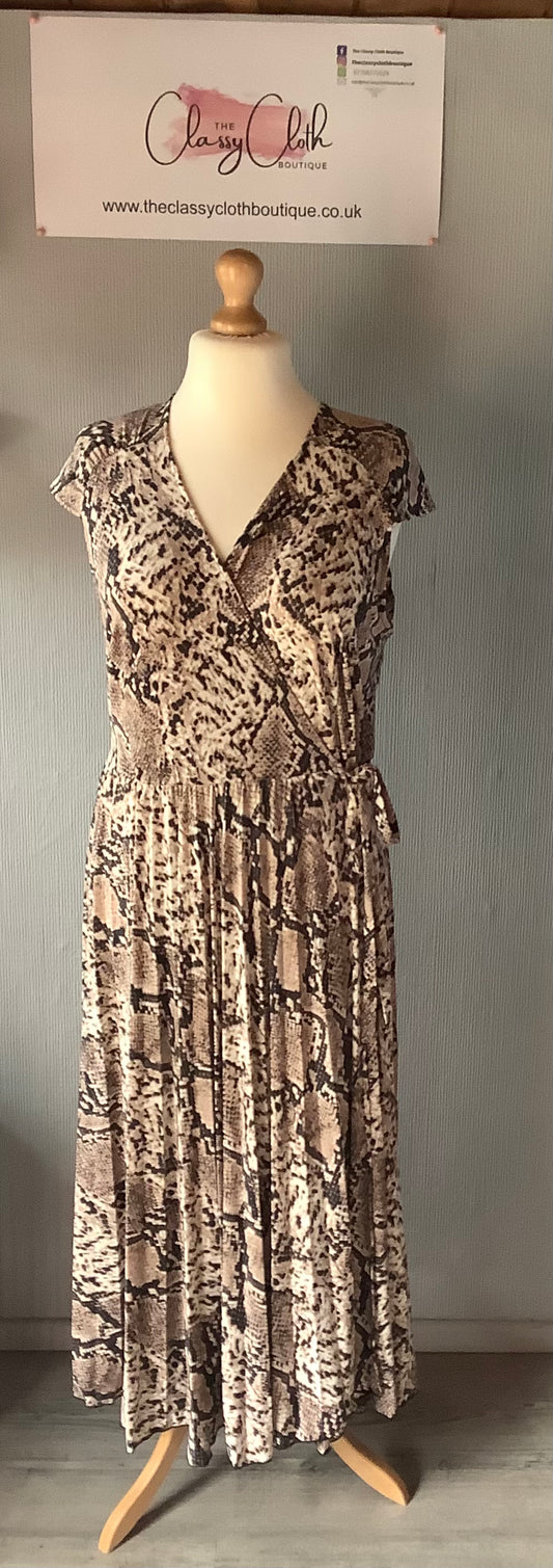 Malissa J Printed Pleat Jersey Dress.