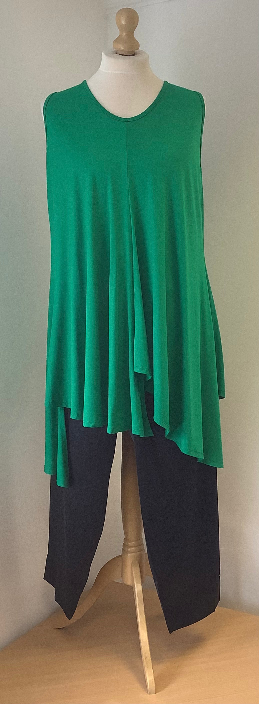Asymmetric Hem Longline Layering Vest Top