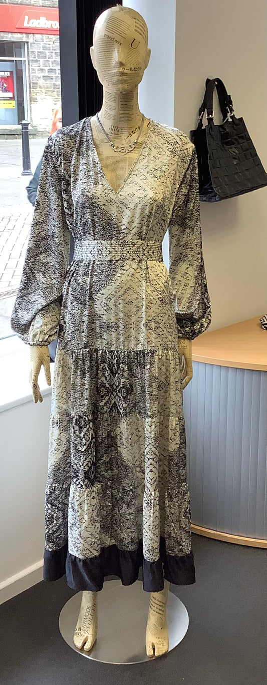 Malissa J Longline Mono Dress With Elasticated Side Detail