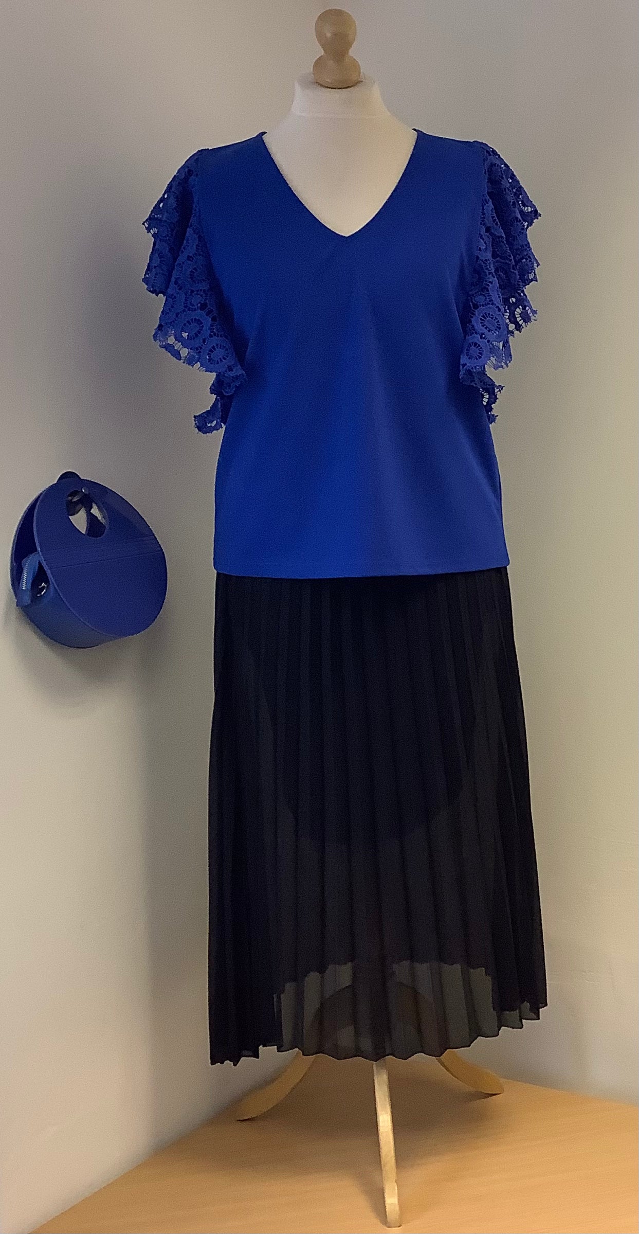 Malissa J V Neck T Shirt with Broderie Sleeves