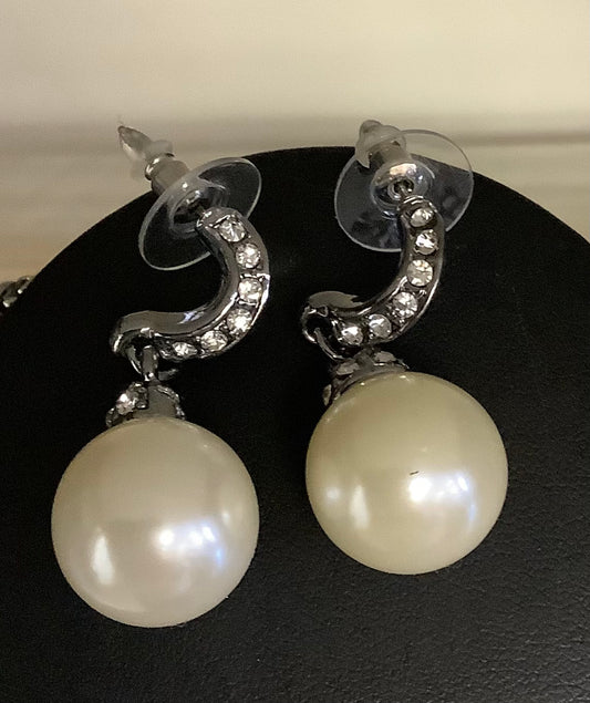 Malissa J diamanté and pearl necklace and earring set